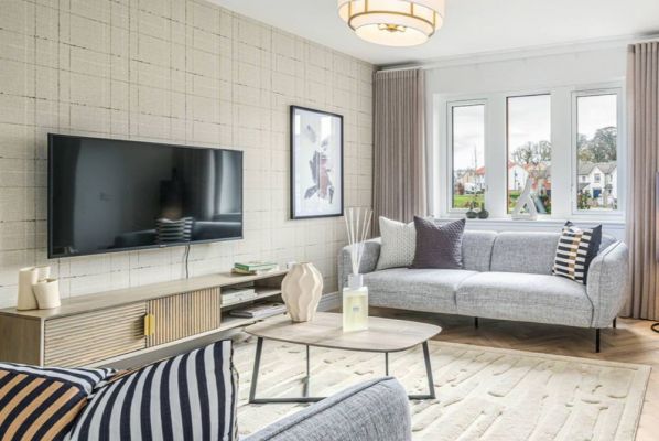 7 McFarlane Crescent, Winchburgh, EH52 6ZU - Image 2