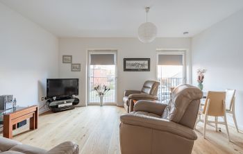 1/4 Cruickshank Gardens, Edinburgh