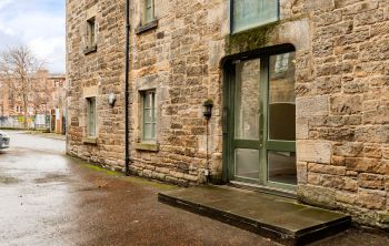 10/6 Yardheads, Edinburgh