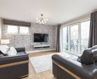 Secondary image of 4/4 Burnbrae Park, Edinburgh, EH12 8AN