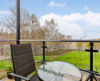 Third image of 4/4 Burnbrae Park, Edinburgh, EH12 8AN