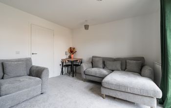 34 Niven Way, Edinburgh