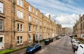 13 (1F3) Dalgety Avenue, Edinburgh