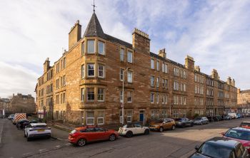 50/15 Albion Road, Edinburgh