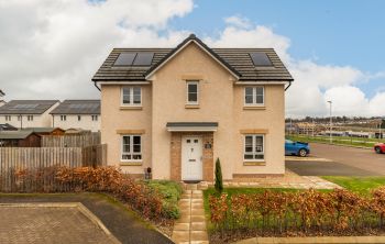 11 Seton Crescent, Winchburgh