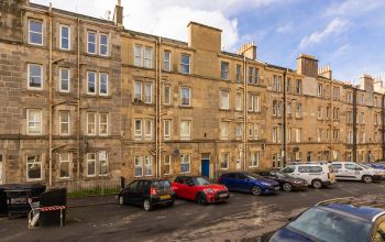 12 2F4 Wardlaw Place, Edinburgh