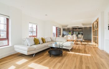 37/16 Orchard Brae Avenue, Edinburgh