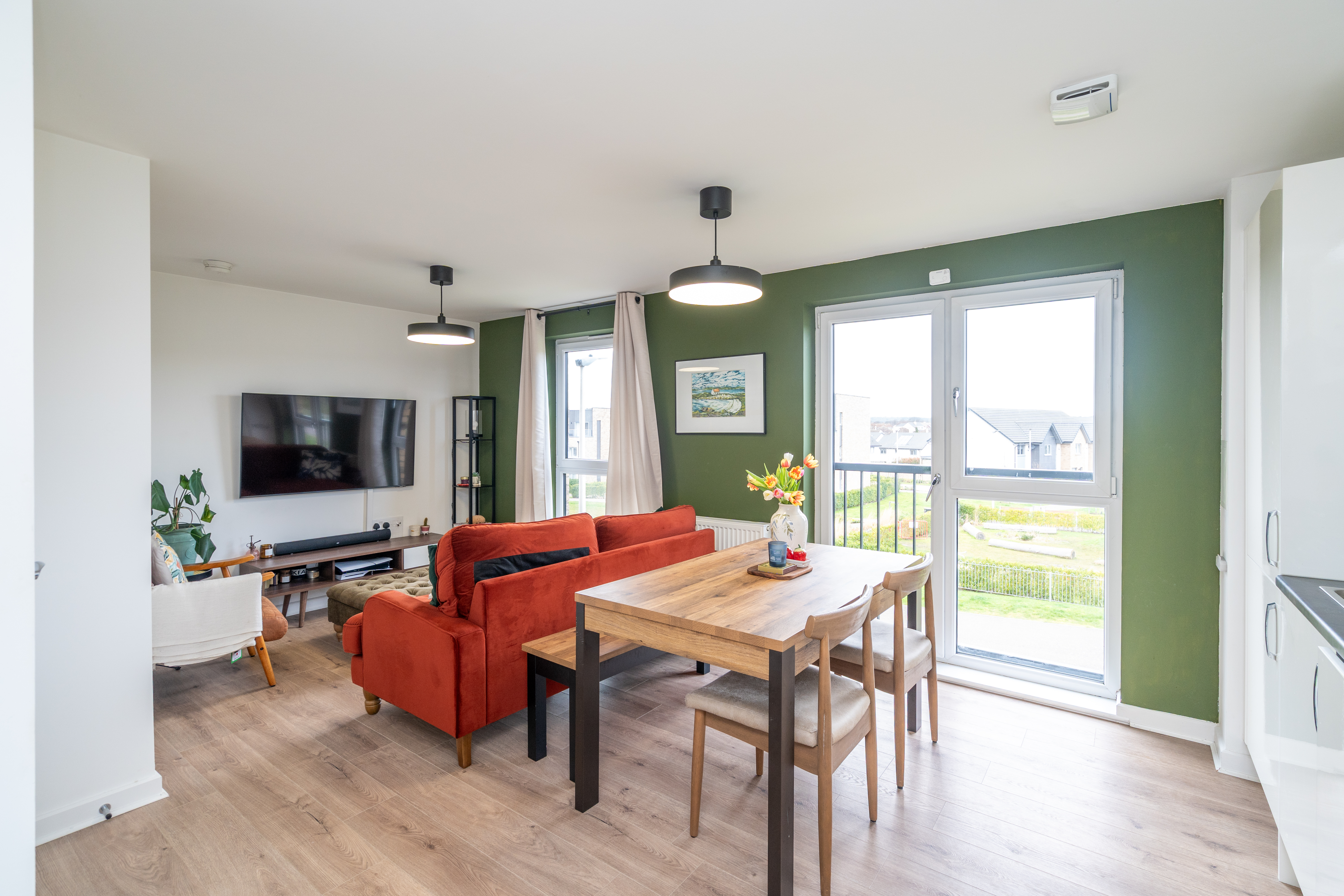 Flat 2, 8 Goldcrest Place, Cammo, Edinburgh, EH4 8GS