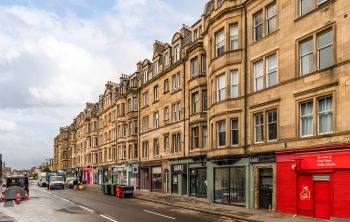 10/7 Lochrin buildings, Edinburgh