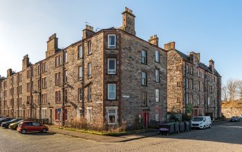 16 2F1 Wheatfield Place, Edinburgh