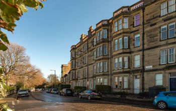 39 3F2 Merchiston Crescent, Edinburgh
