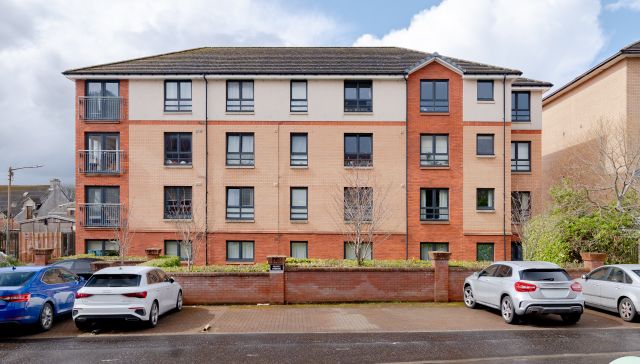 3/1, 7 Strathcona Drive, Glasgow