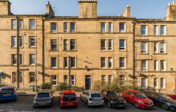 24/3 Wardlaw Place, Edinburgh