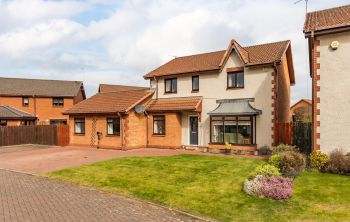 220 Guardwell Crescent, Edinburgh