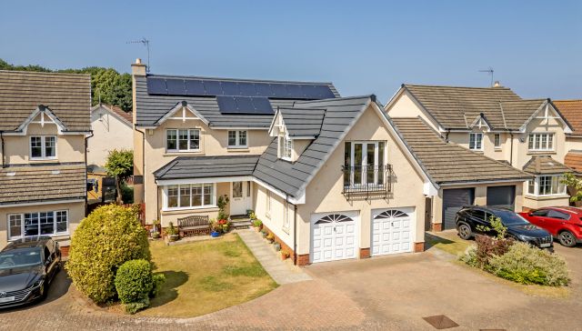 Pictured property for sale: 4 John Muir Road, DUNBAR