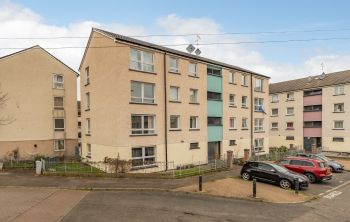 11/3 Westburn Grove, Edinburgh