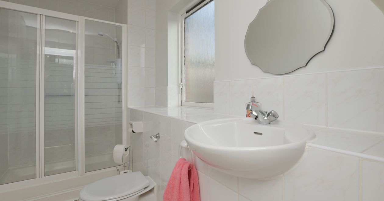 9/4 Liberton Place, Edinburgh, EH16 6NA