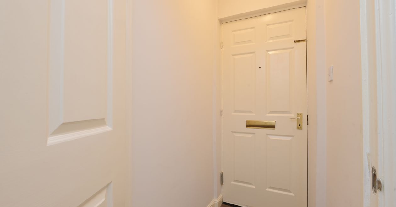 9/4 Liberton Place, Edinburgh, EH16 6NA
