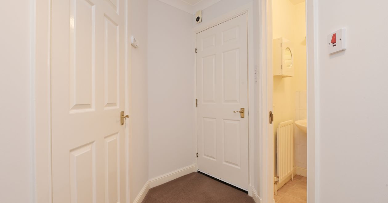 9/4 Liberton Place, Edinburgh, EH16 6NA