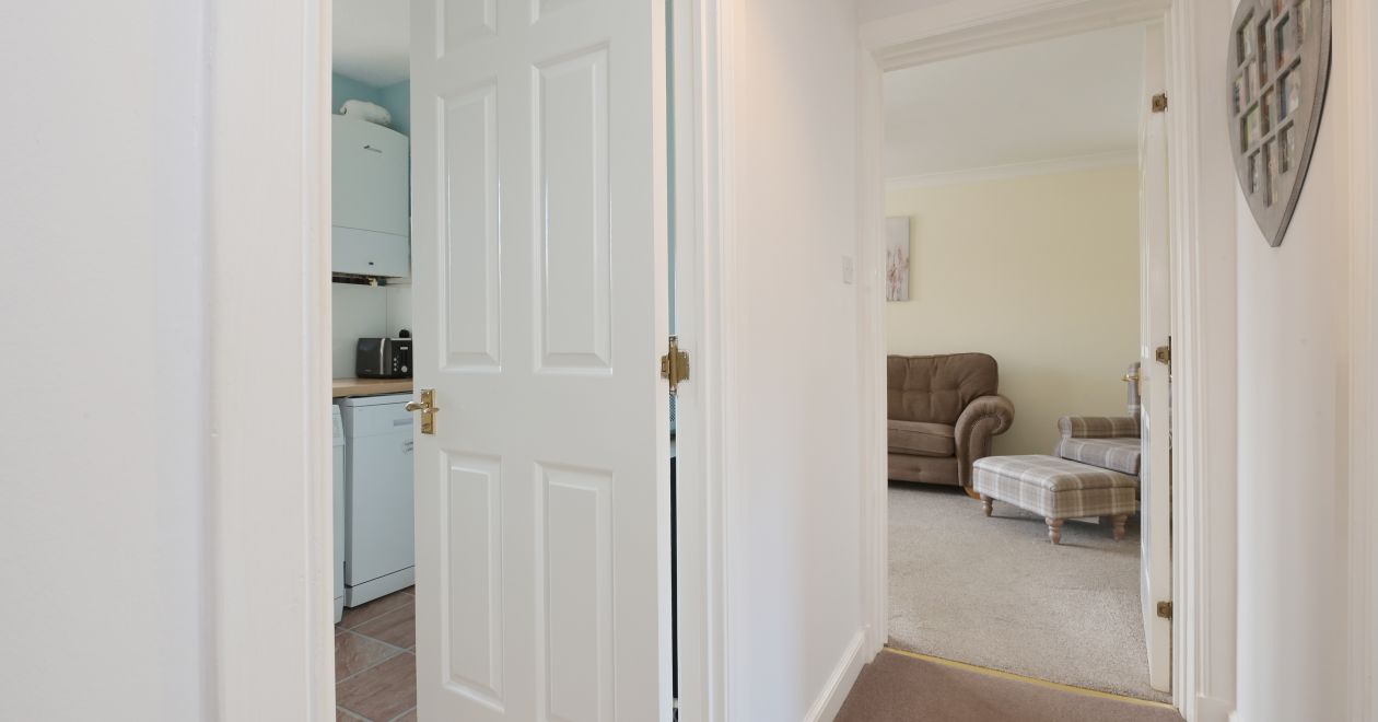 9/4 Liberton Place, Edinburgh, EH16 6NA