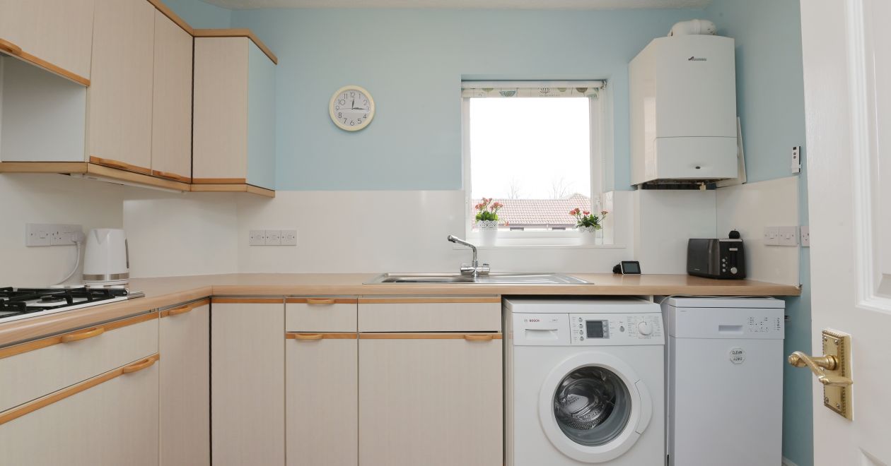 9/4 Liberton Place, Edinburgh, EH16 6NA