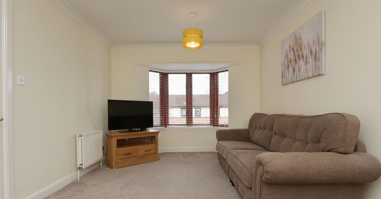 9/4 Liberton Place, Edinburgh, EH16 6NA