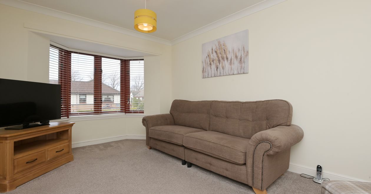 9/4 Liberton Place, Edinburgh, EH16 6NA