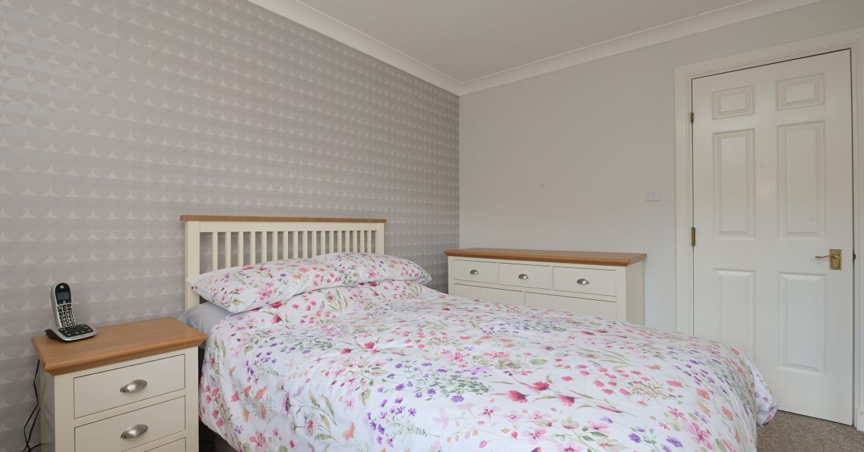 9/4 Liberton Place, Edinburgh, EH16 6NA