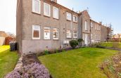 50/2 Silverknowes Crescent, Edinburgh