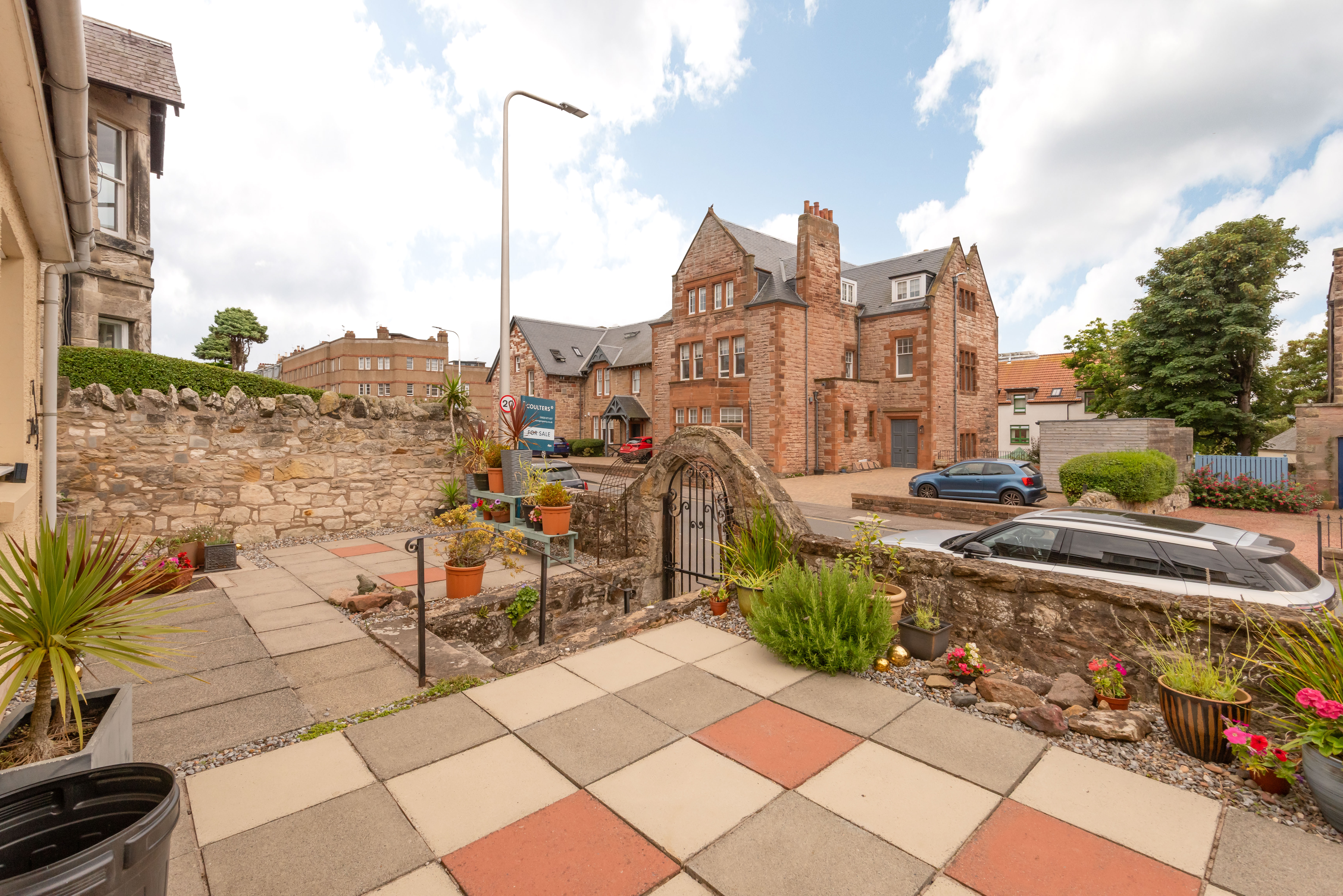 2 Olive Bank Main Street, Gullane, EH31 2AB, photo 2