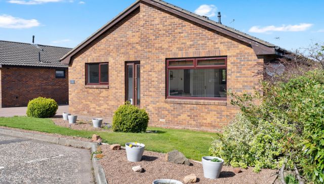 5 Beachmont Place, Dunbar