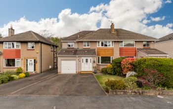 8 Thomson Grove, Currie