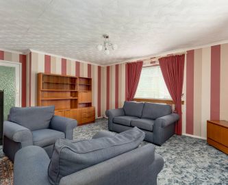 Third image of 2/2 Pleydell Place, Liberton, Edinburgh, EH16 6DA