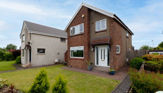 38 Crummock Gardens, Beith