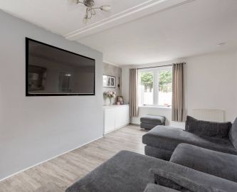 Third image of 11 Strathesk Place, Penicuik, EH26 8EB