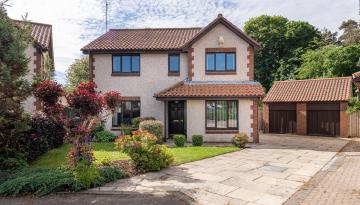 32 Vinefields, Pencaitland