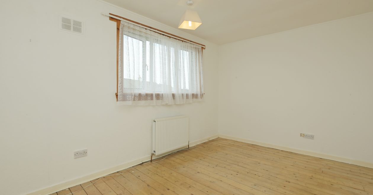 109 Dolphin Road, Currie, EH14 5SB