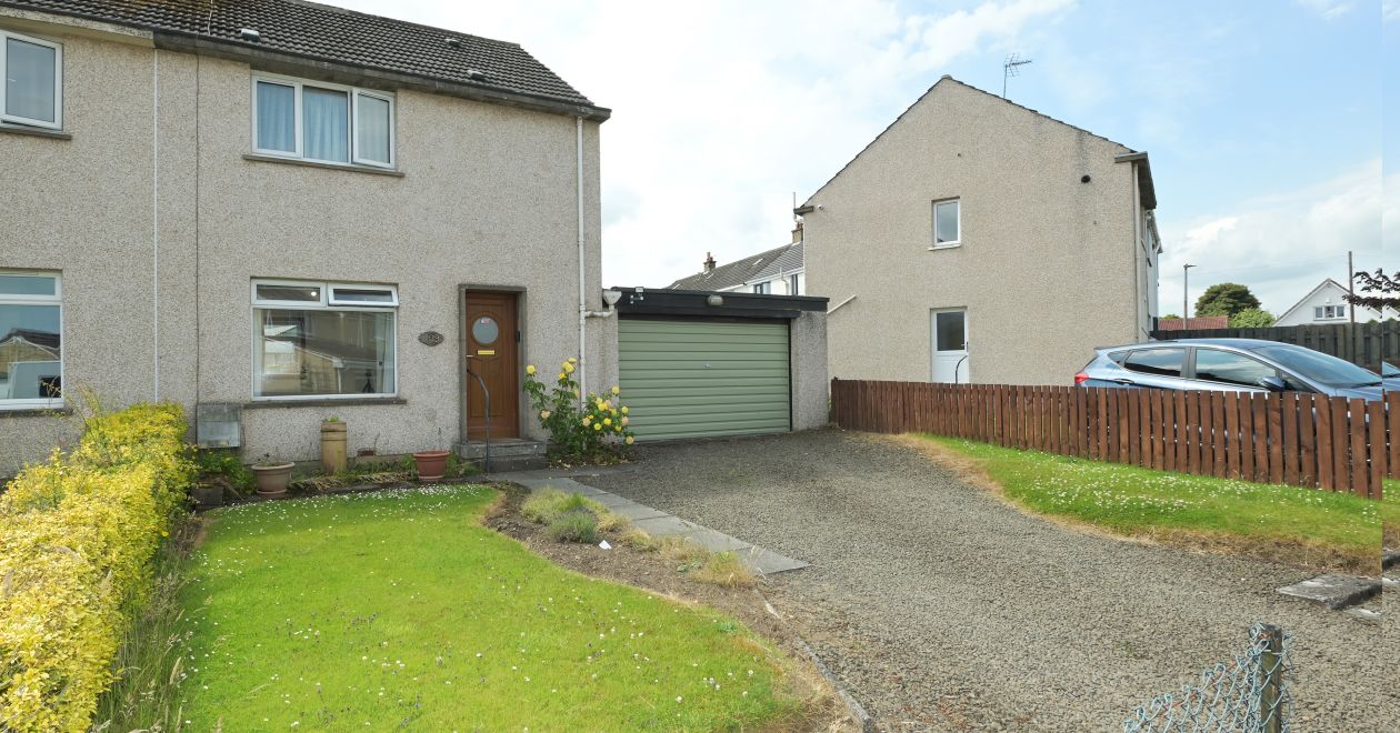 109 Dolphin Road, Currie, EH14 5SB