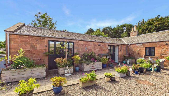 10 Hunter Steading, Dunbar