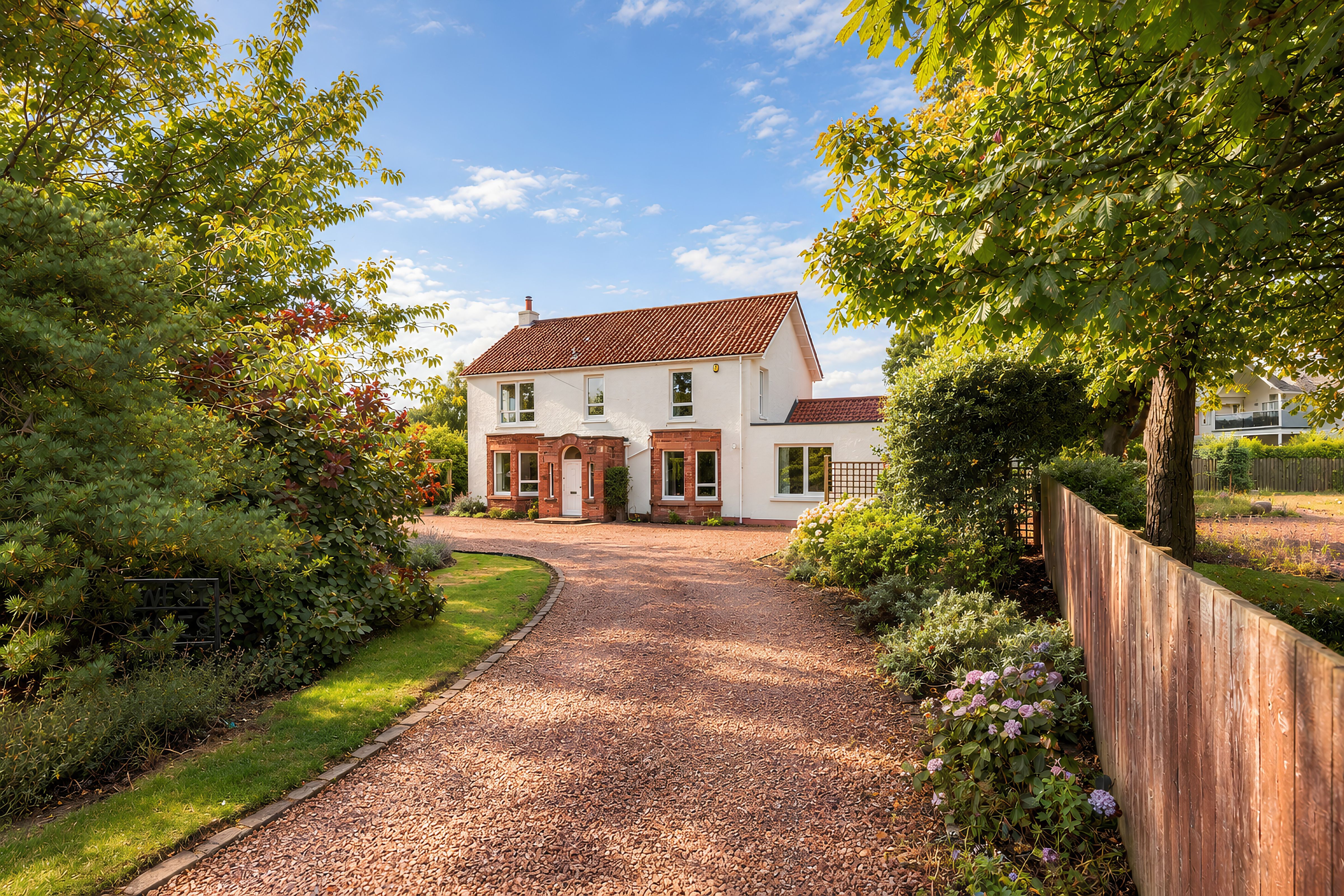 West Pines Strathearn Road, North Berwick, EH39 5BZ