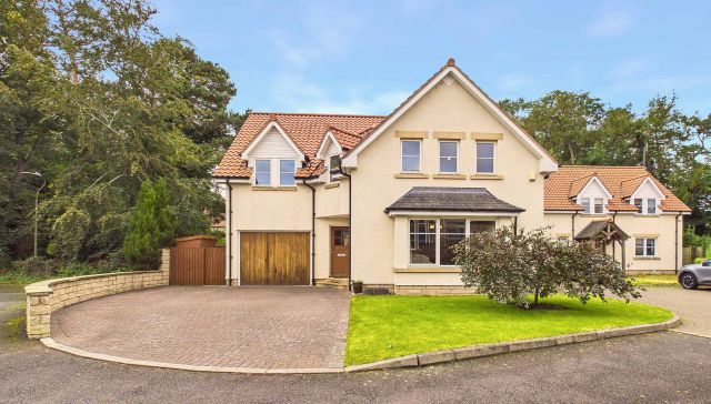 Pictured property for sale: 3 Scholars Court, Pencaitland