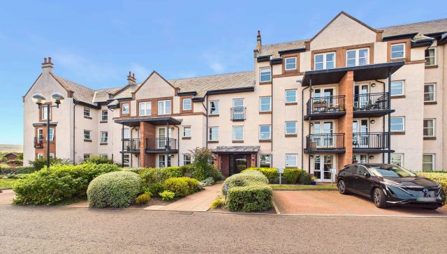 54 Bellevue Court, Queens Road, Dunbar