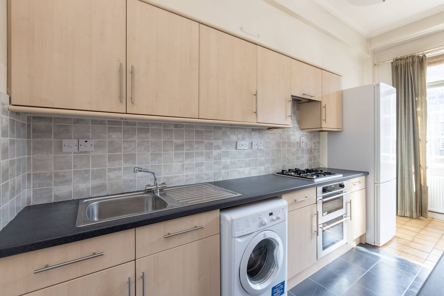 124/5 Lothian Road, Tollcross, Edinburgh, EH3 9BG, photo 5