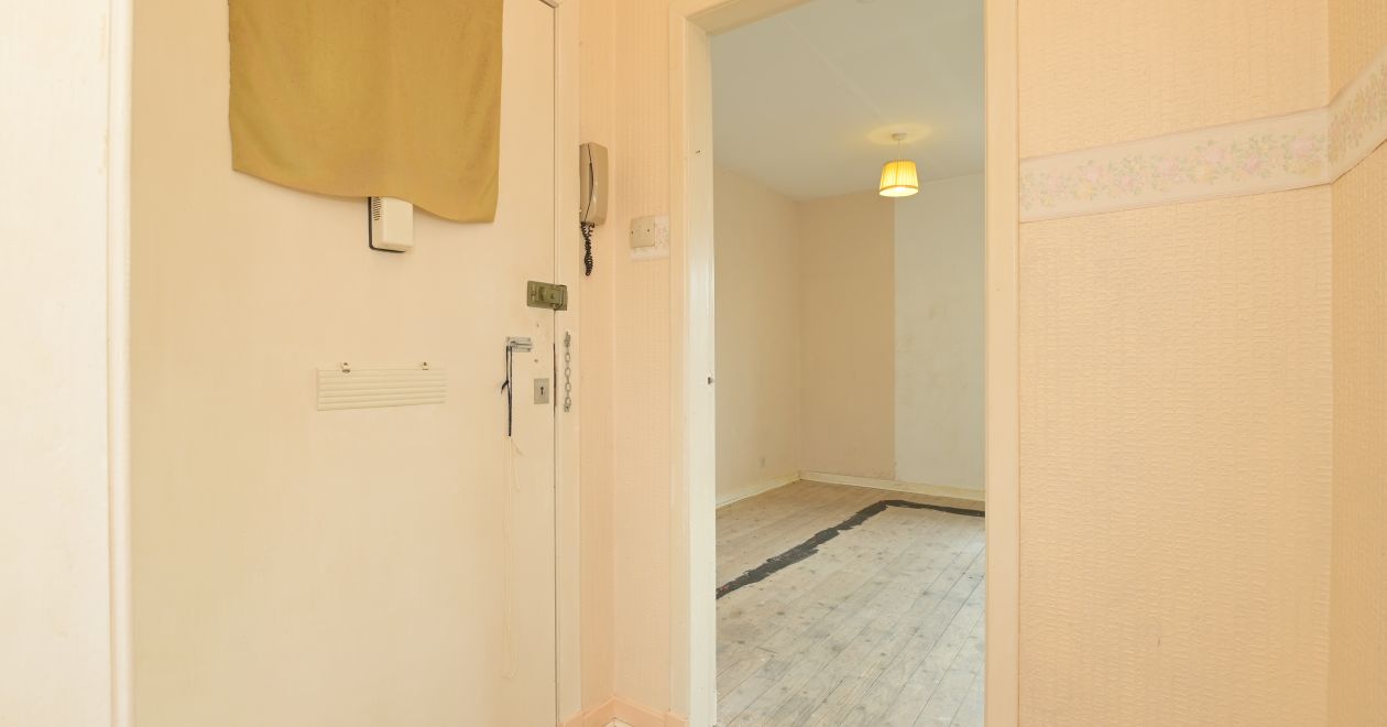 49E, Caiystane Gardens, Edinburgh, EH10 6TD