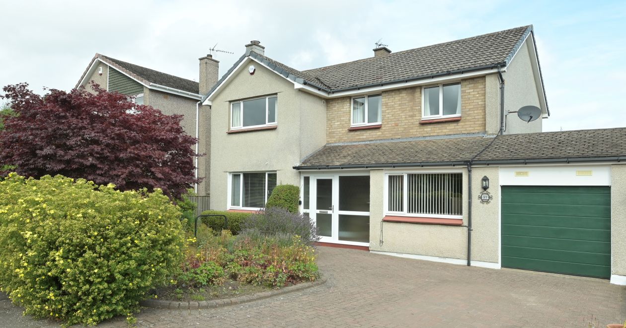 37 Dalmahoy Crescent, Balerno, EH14 7BZ