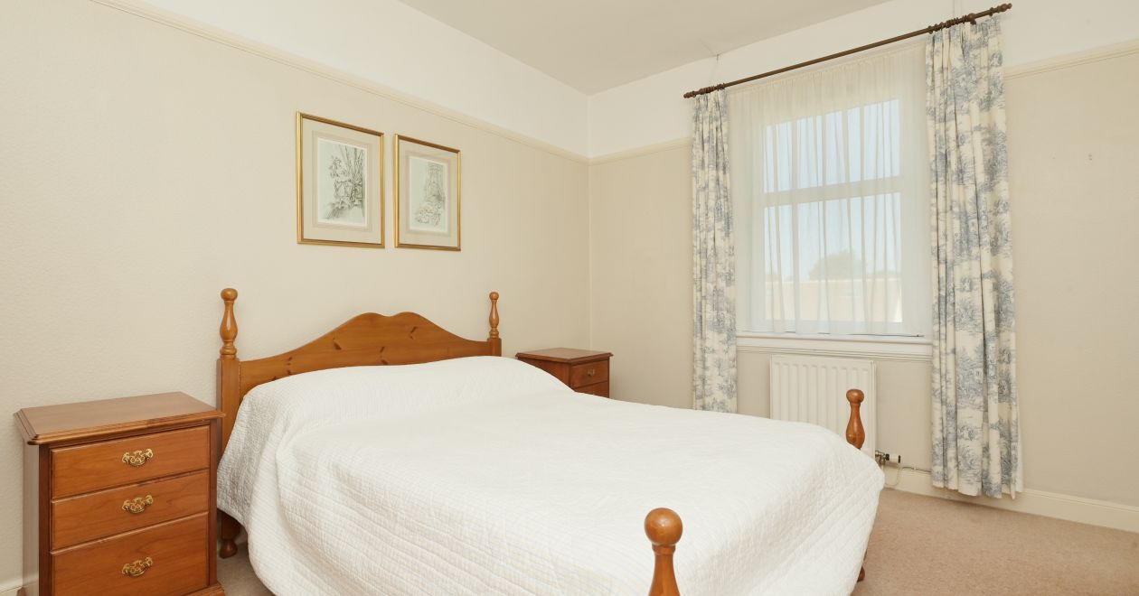 5 Hailes Terrace, Edinburgh, EH13 0NB