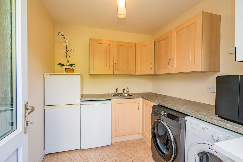 20 St Fillans Crescent, Aberdour, KY3 0XF, photo 13