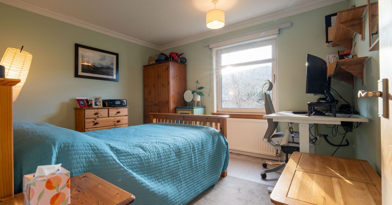 15 Bonaly Brae, Edinburgh, EH13 0QF