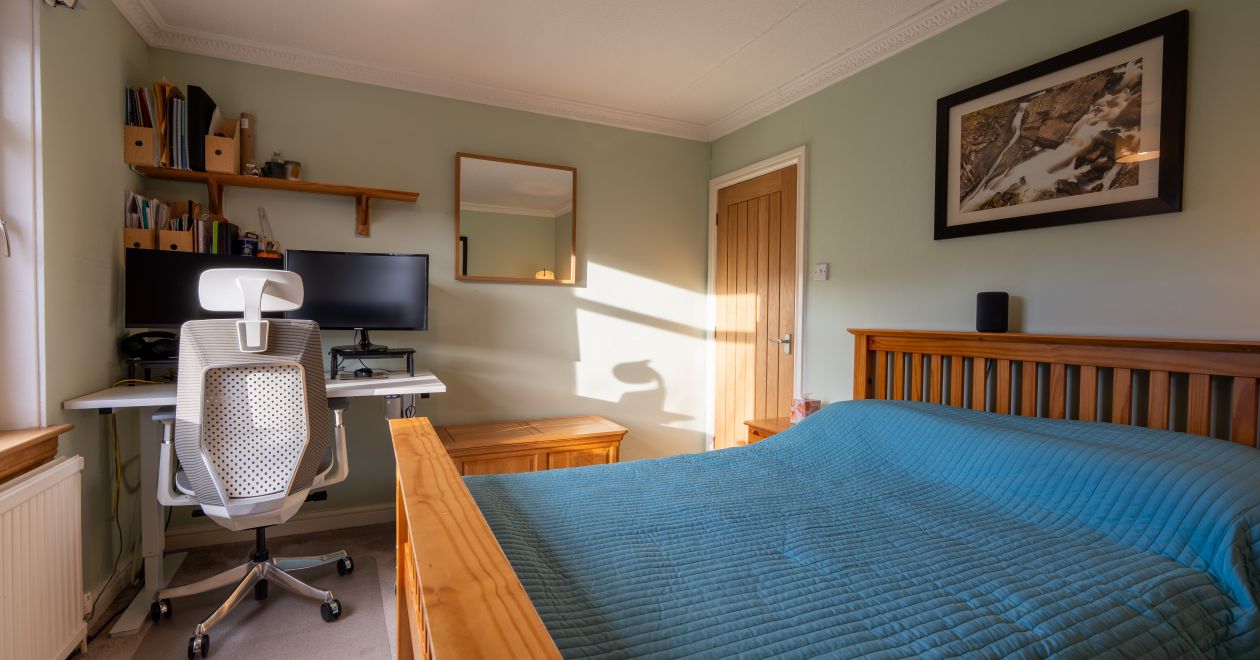 15 Bonaly Brae, Edinburgh, EH13 0QF