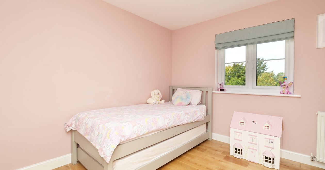 51 Clippens Drive, Edinburgh, EH17 8TU